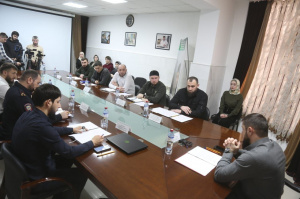 В Министерстве ЧР по национальной политике, внешним связям, печати и информации прошло заседание оргкомитета проекта «На защите своего Отечества».
